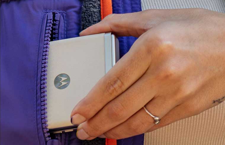 Revisión del Motorola Razr 40: ¿Vale la pena este teléfono plegable económico?